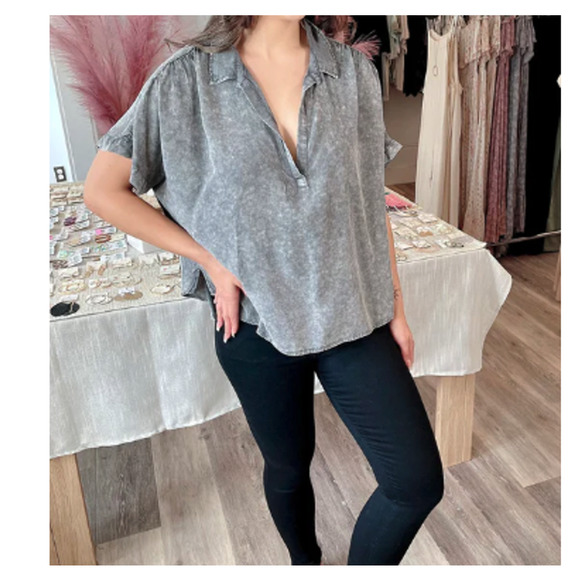 NWOT Mustard Seed Mineral Wash Collared Short Sleeve Top Dolman Size Small - Picture 3 of 9